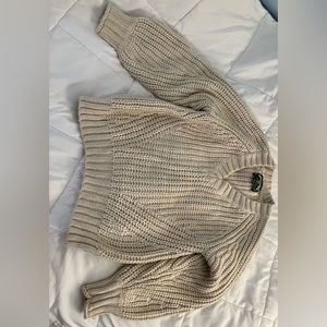 American eagle cable knit sweater